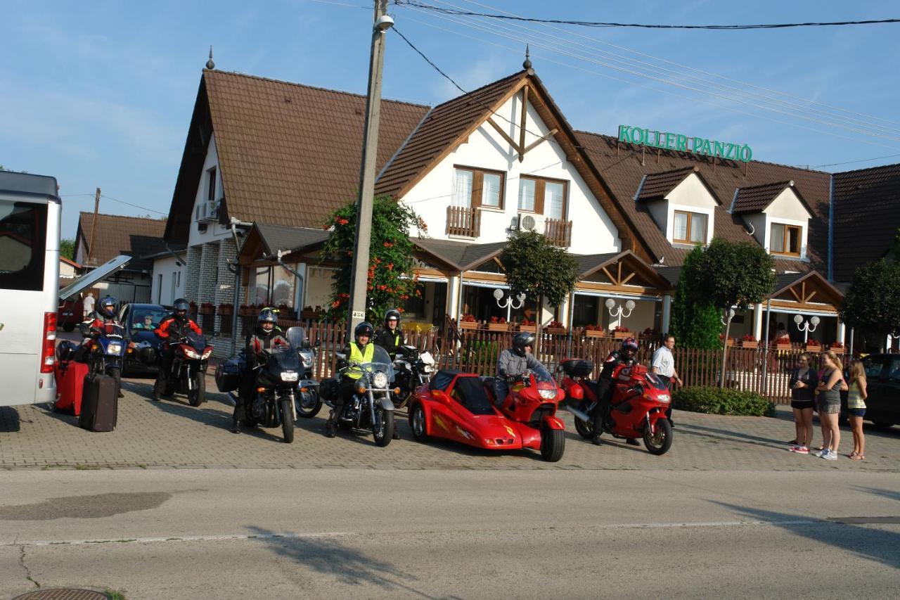 Koller Panzio Hotel Bonyhád Buitenkant foto